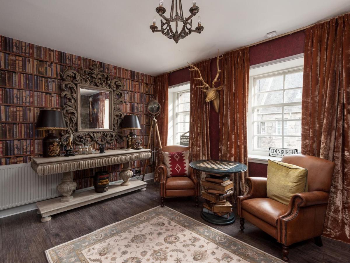 Canongate Luxury Homestay เอดินบะระ ภายนอก รูปภาพ